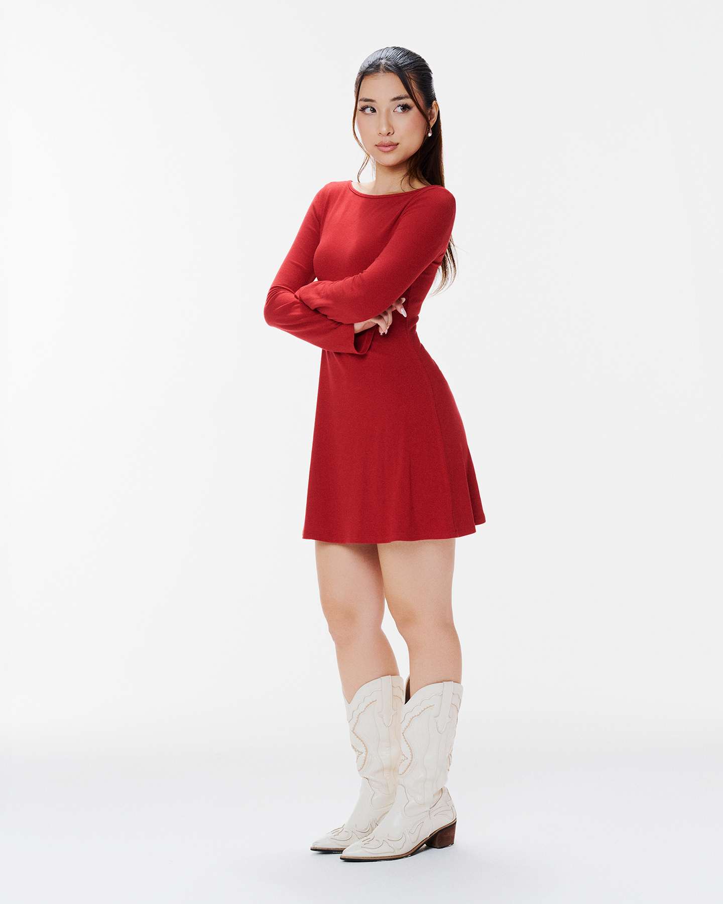 Váy dài tay cổ thuyền nữ - MCD01