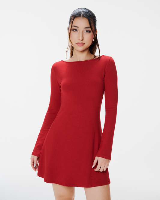 Váy dài tay cổ thuyền nữ - MCD01