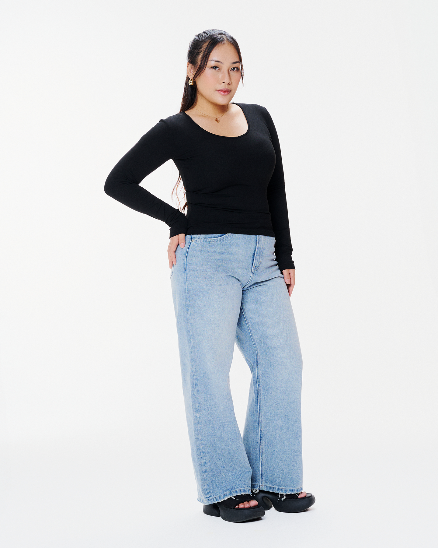 Áo thun nữ cổ tim tay dài - MC16