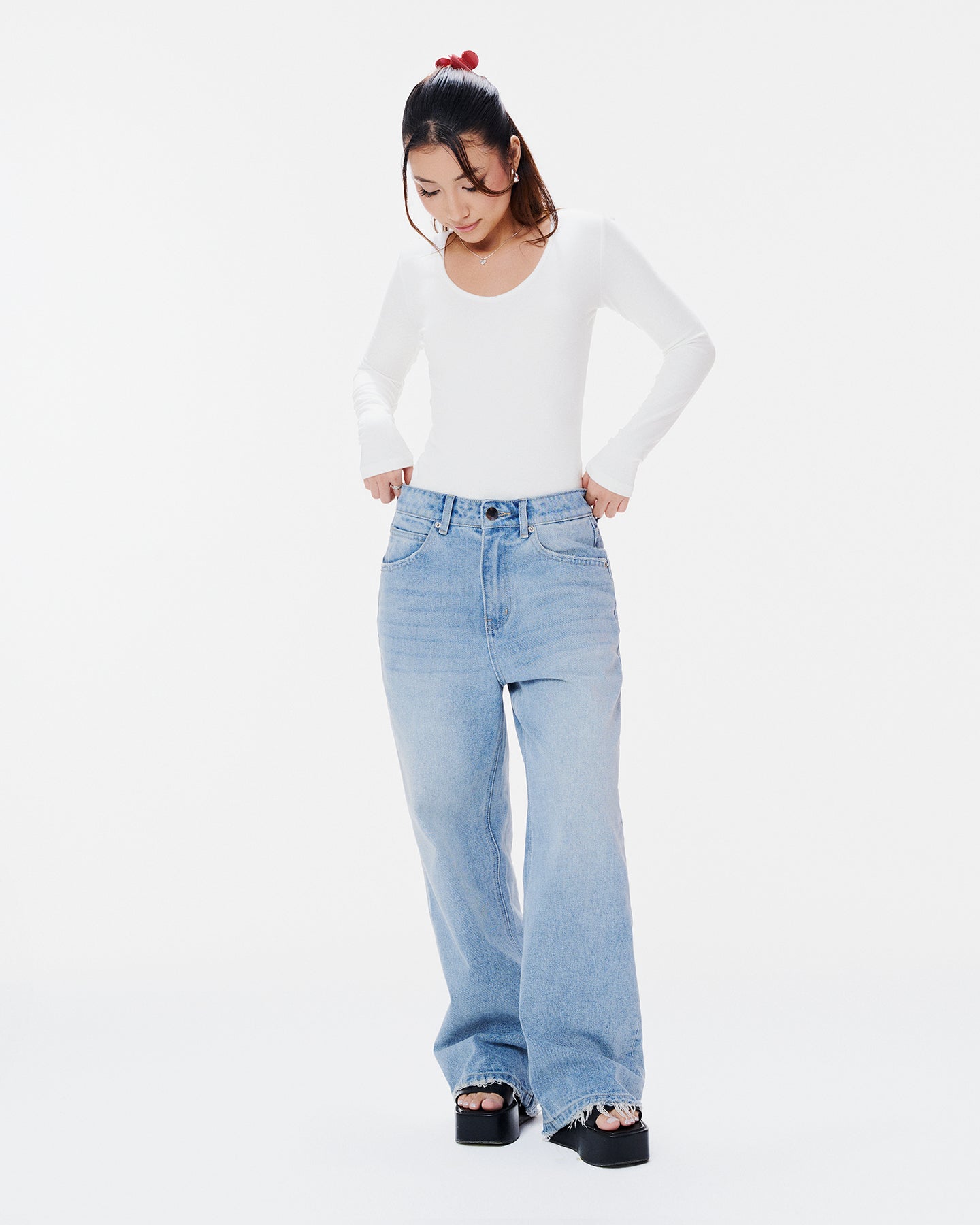 Merry Long Sleeve V-Neck Top - MC16