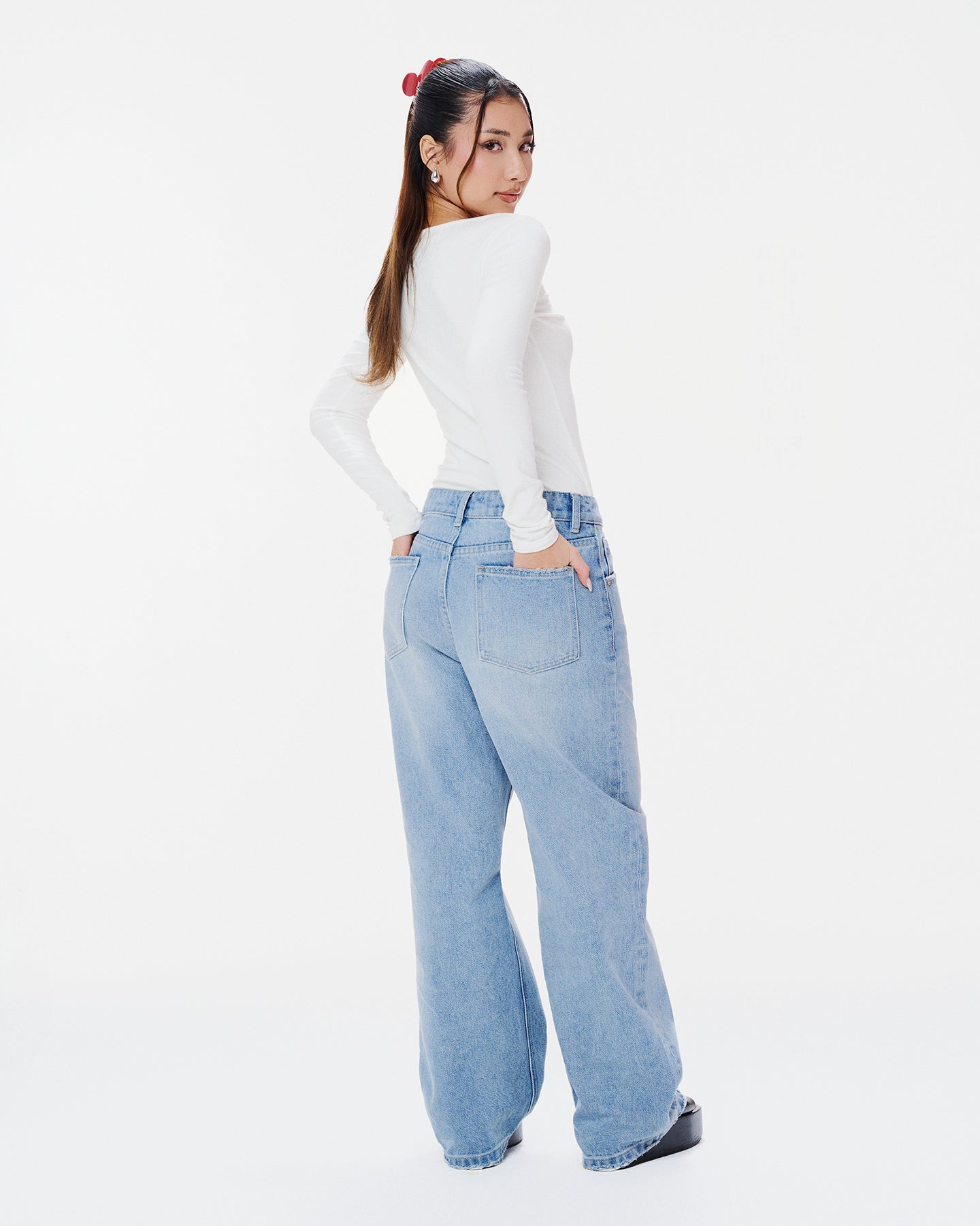 Merry Long Sleeve V-Neck Top - MC16