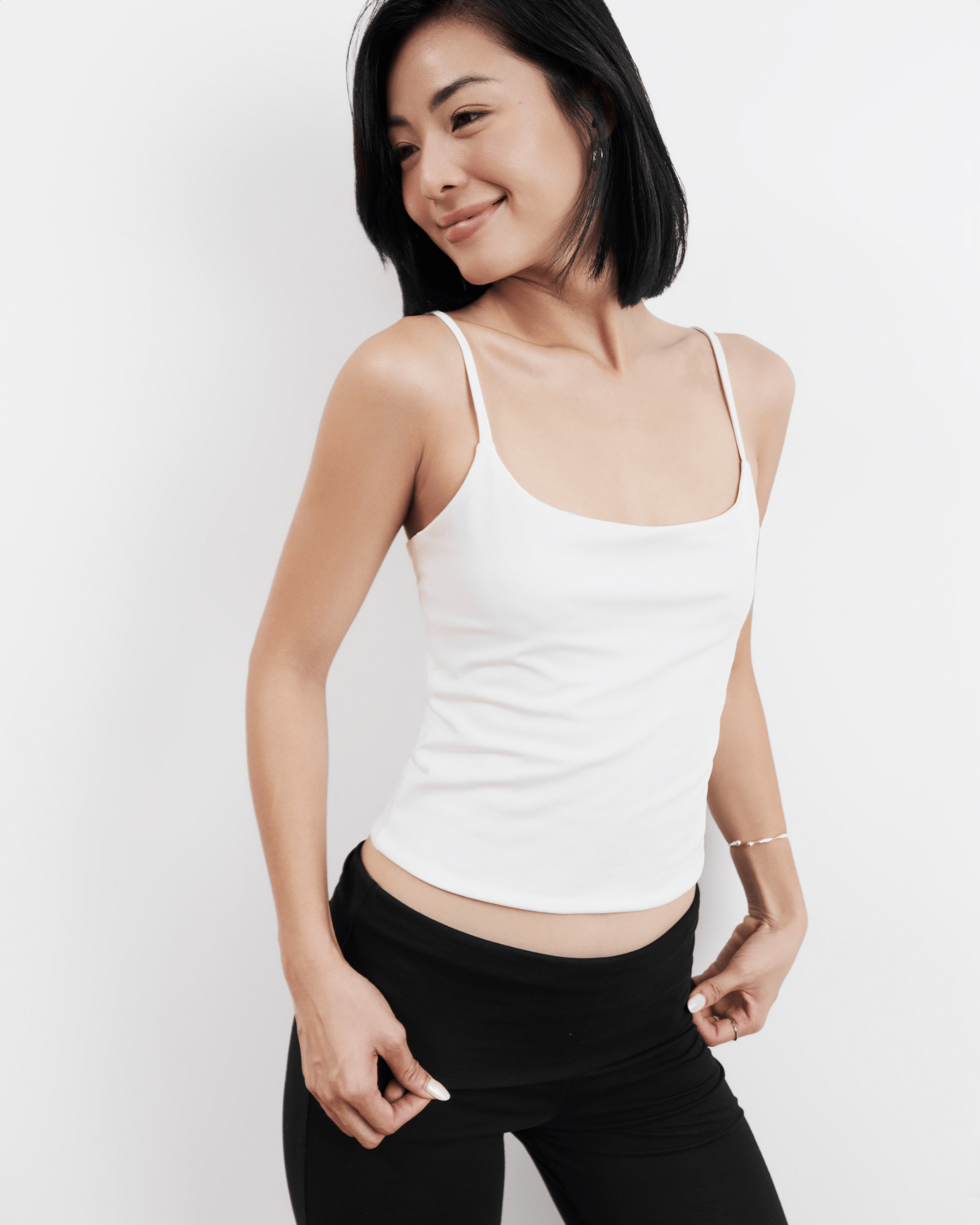 Áo 2 dây nữ ôm cổ vuông